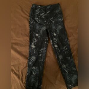 Fitted cropped leggings